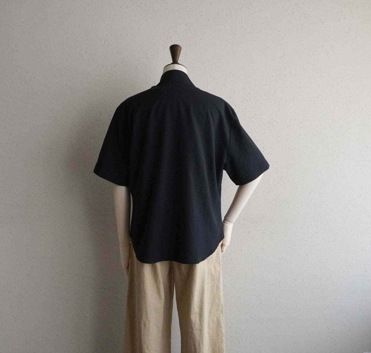 90s Black Shirt