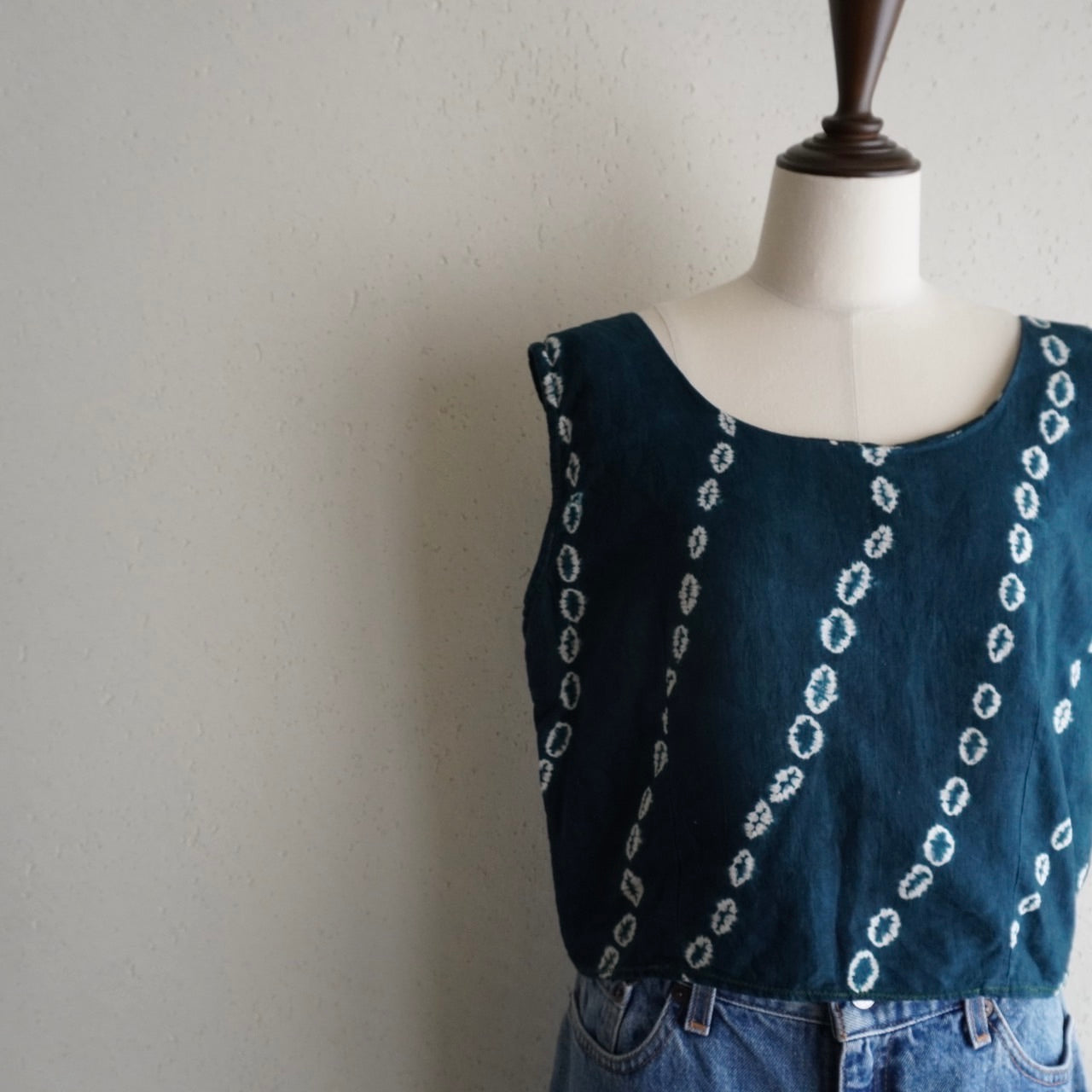 90s Sleeveless Cropped Top
