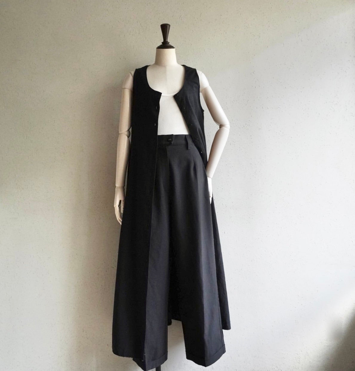 90s EURO Black Sleeveless Dress