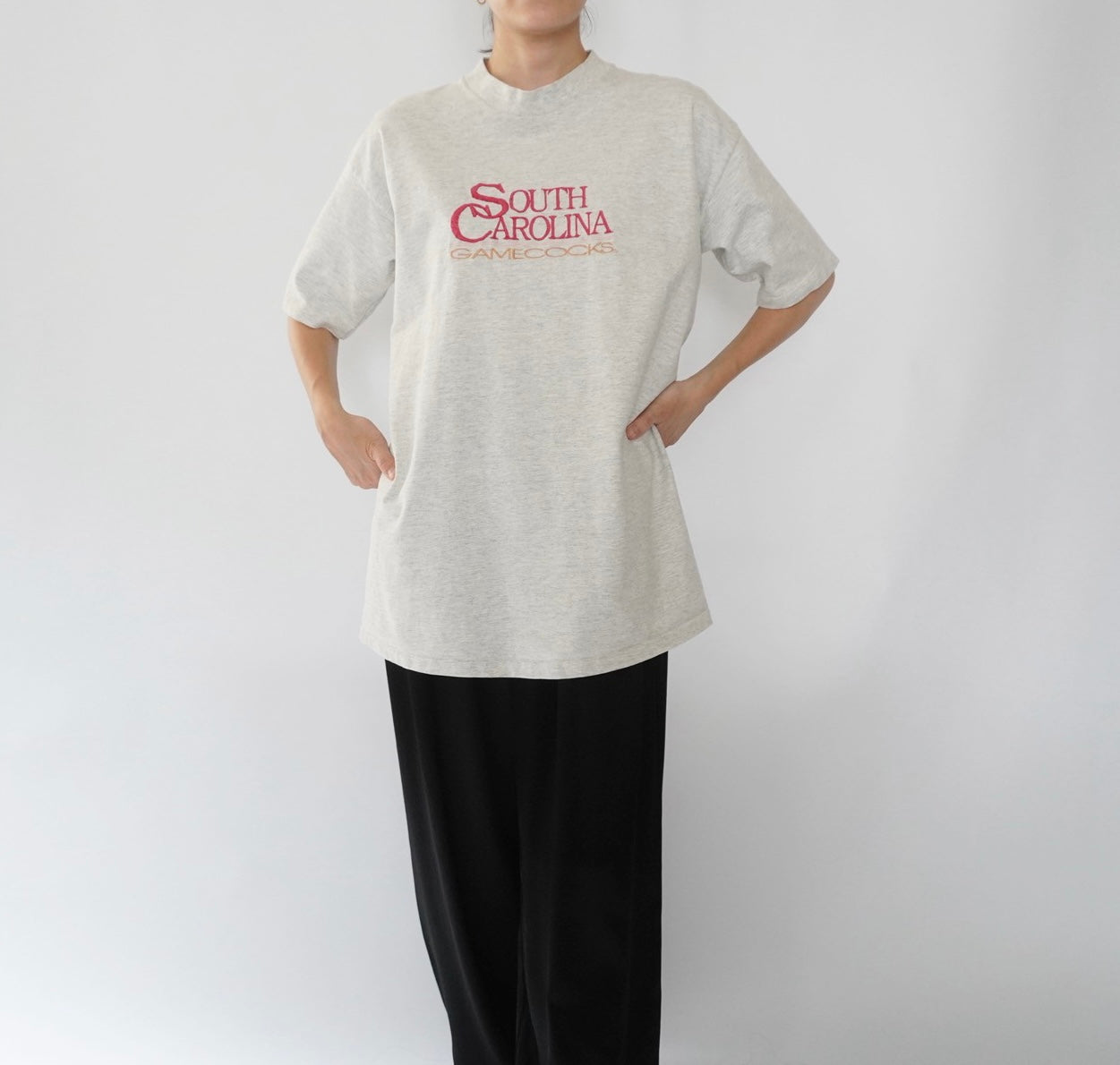 90s Embroidery High Neck T-shirt