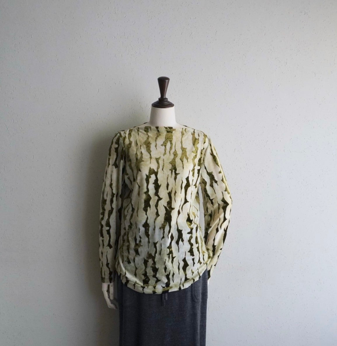 90s EURO Sheer Velor Top