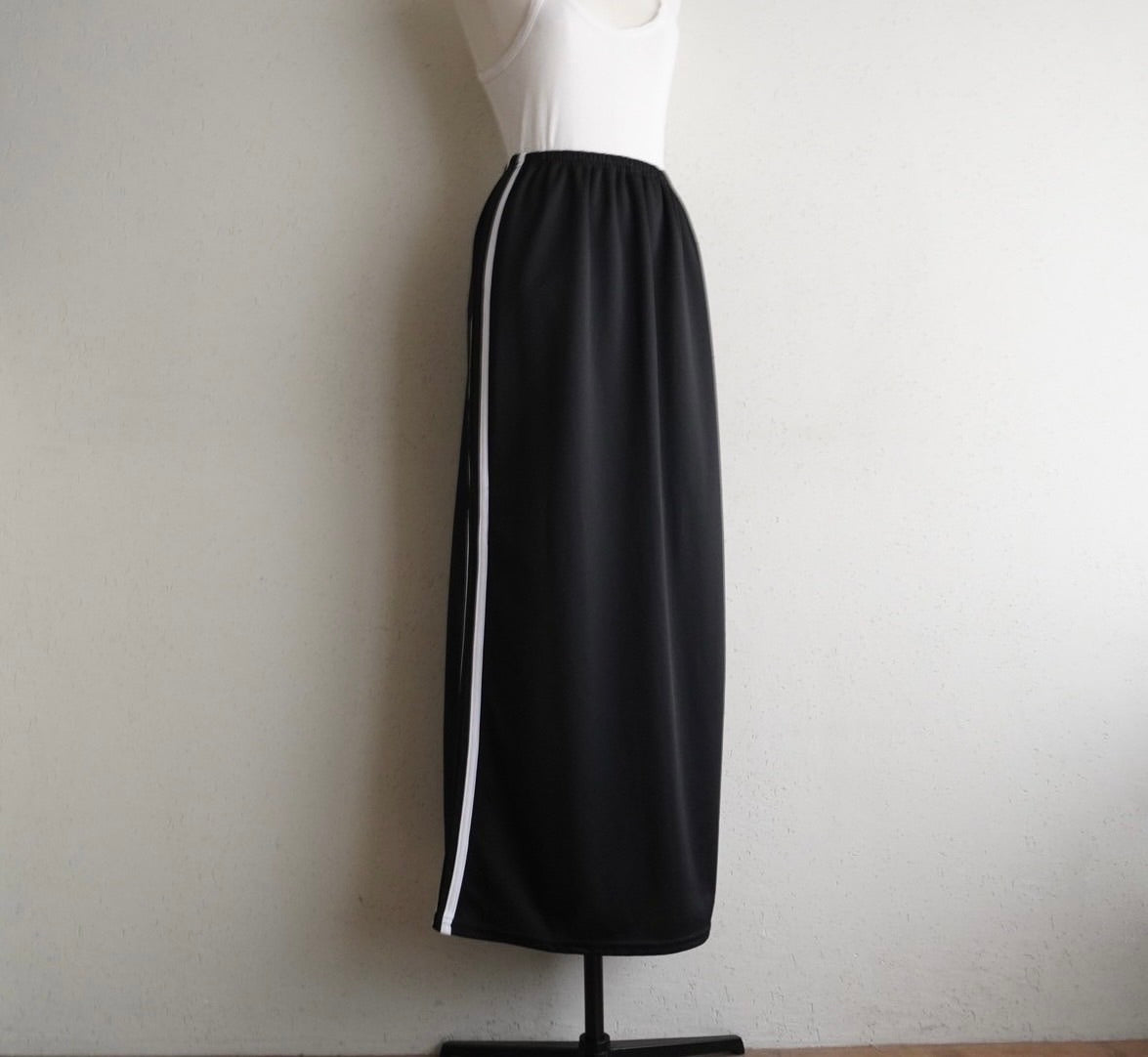 90s Side Line Skirt