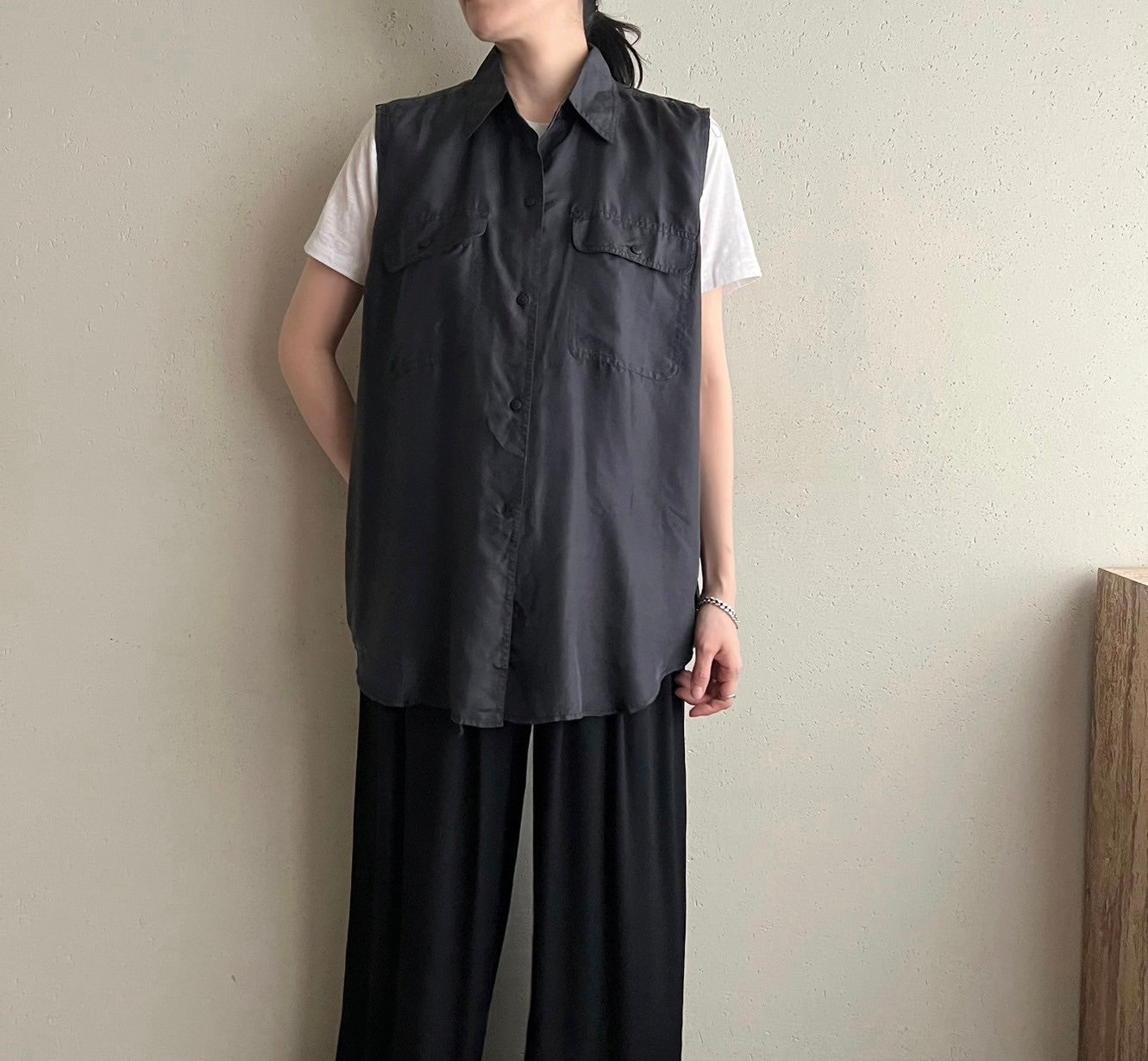 90s Sleeveless Silk shirt