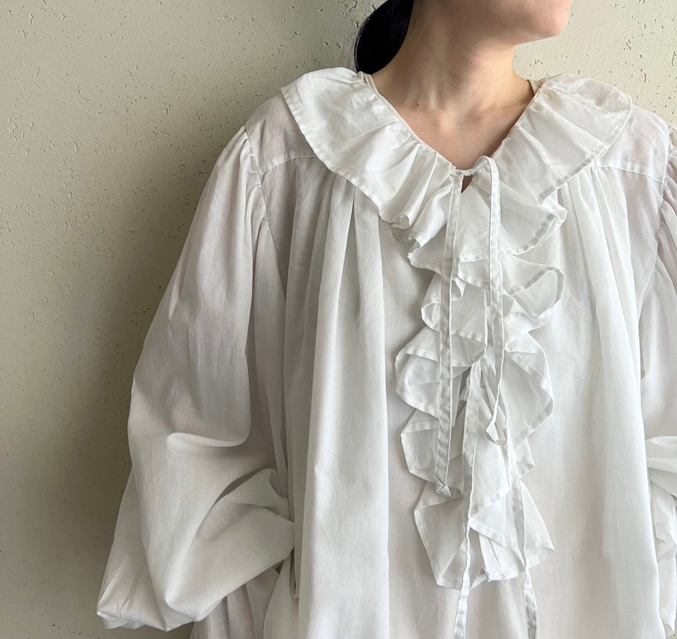 80s White Ruffle Blouse