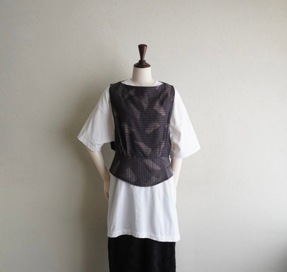 90s Slit Design Vest