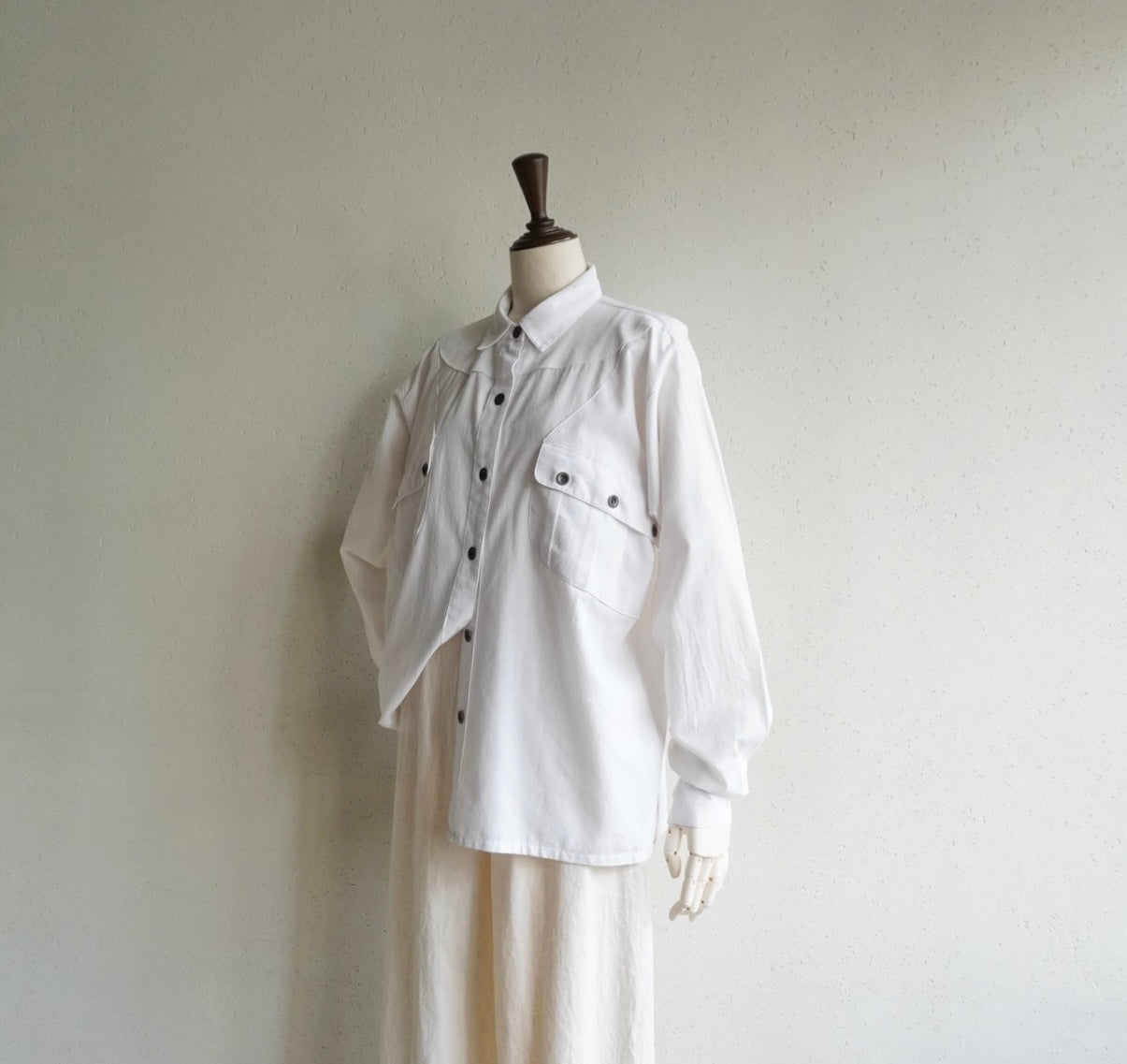 90s White Design Shirt