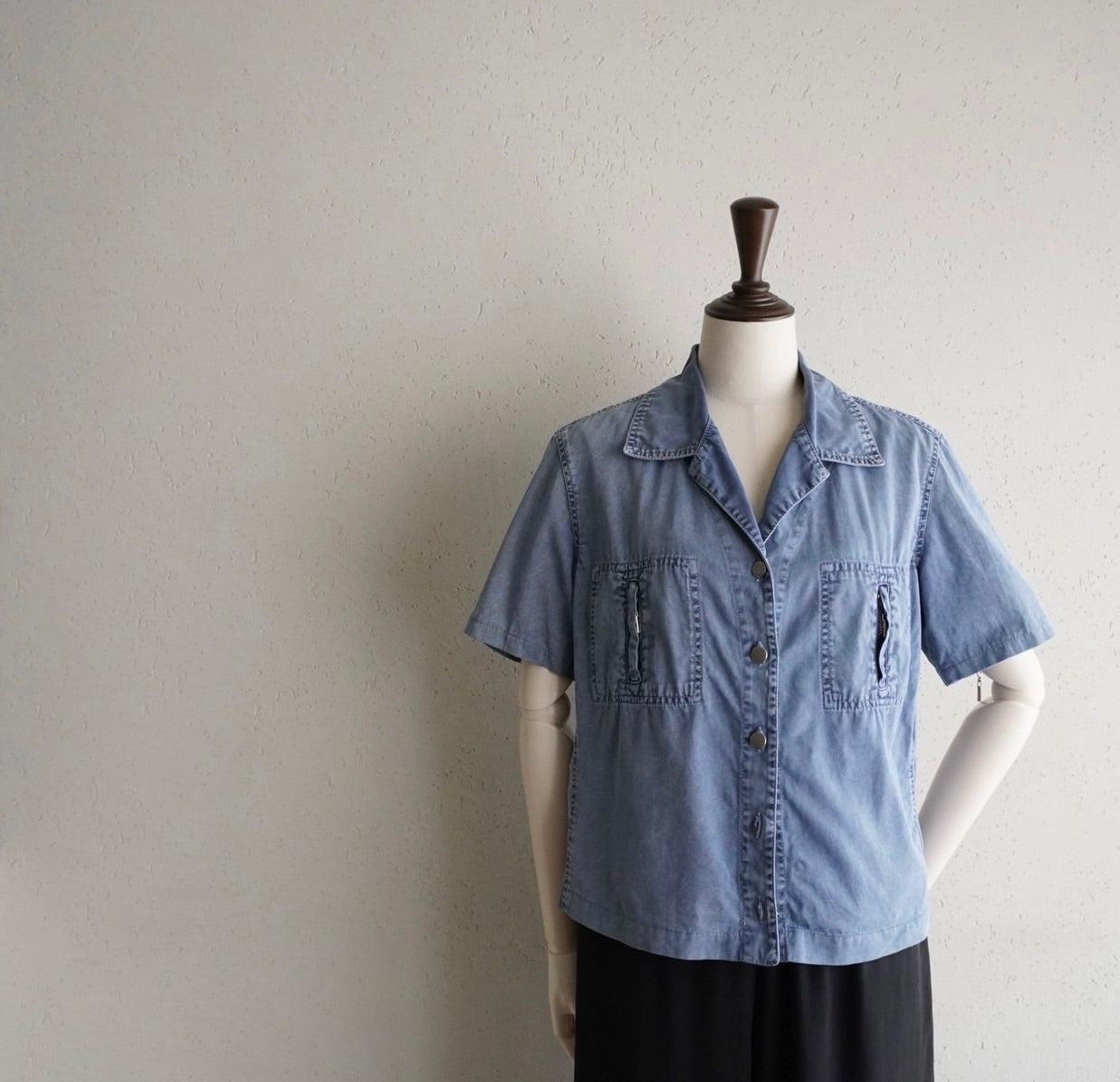 90s Zip Design Shirt