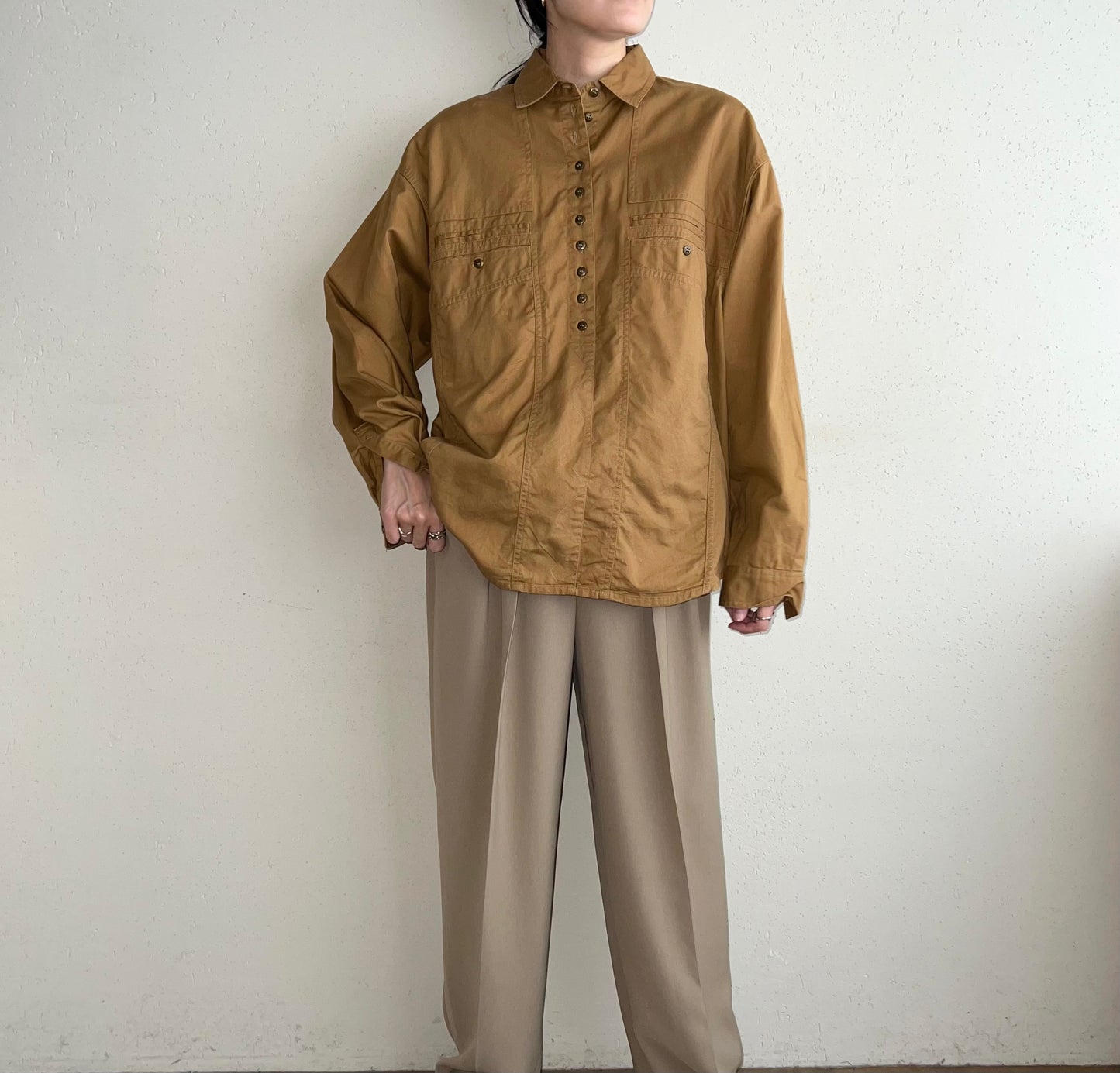 90s Design Pullover Shirt