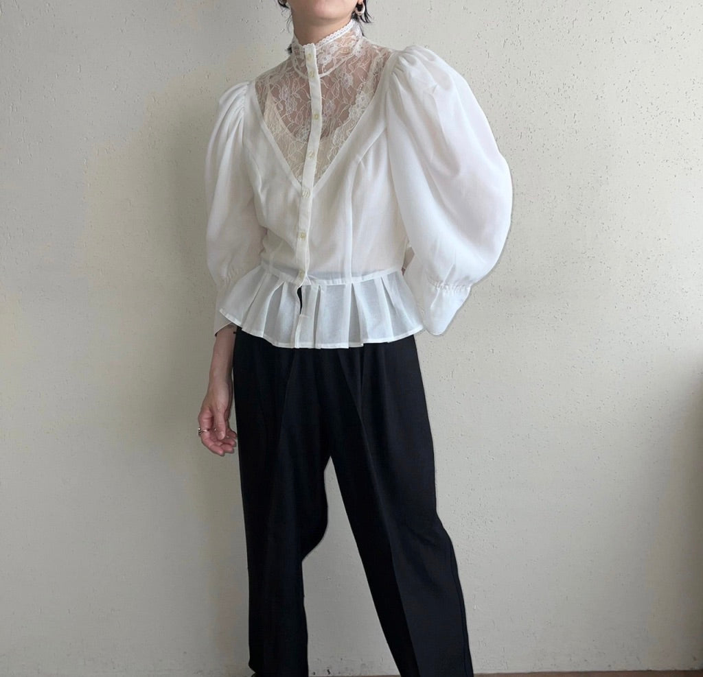 90s EURO Lace Blouse