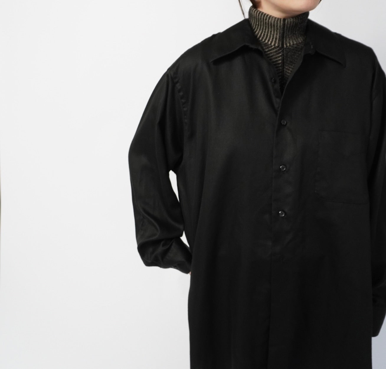 90s Black Shirt