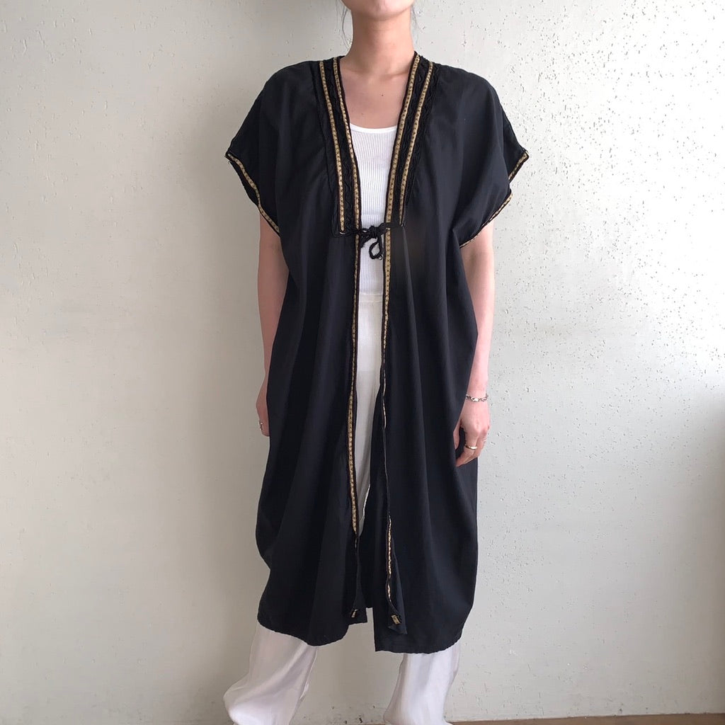 80s Black Robe