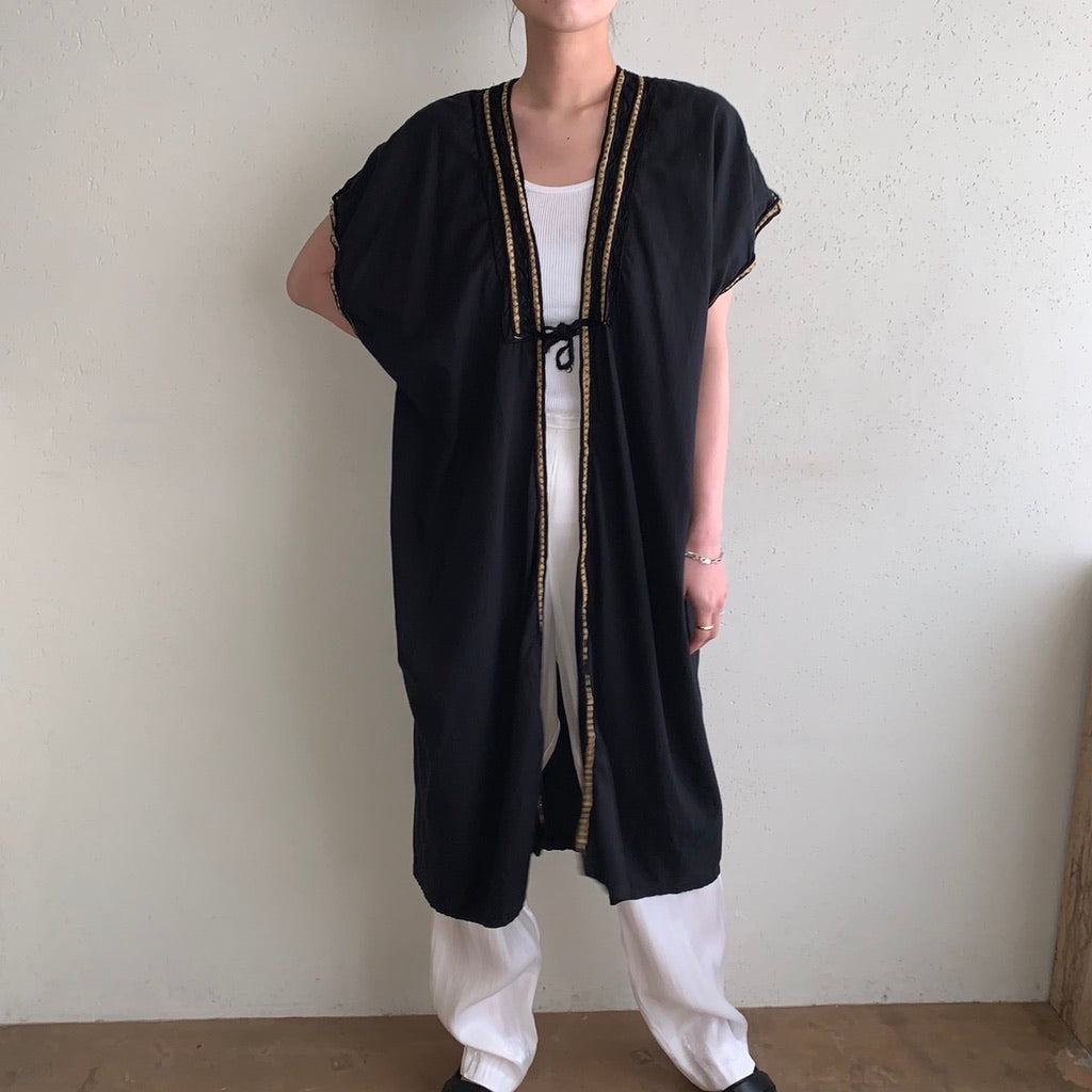 80s Black Robe