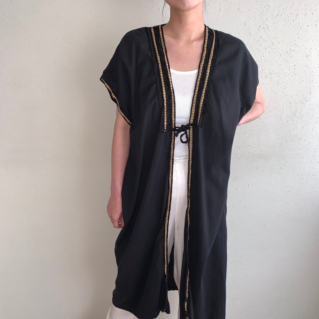 80s Black Robe