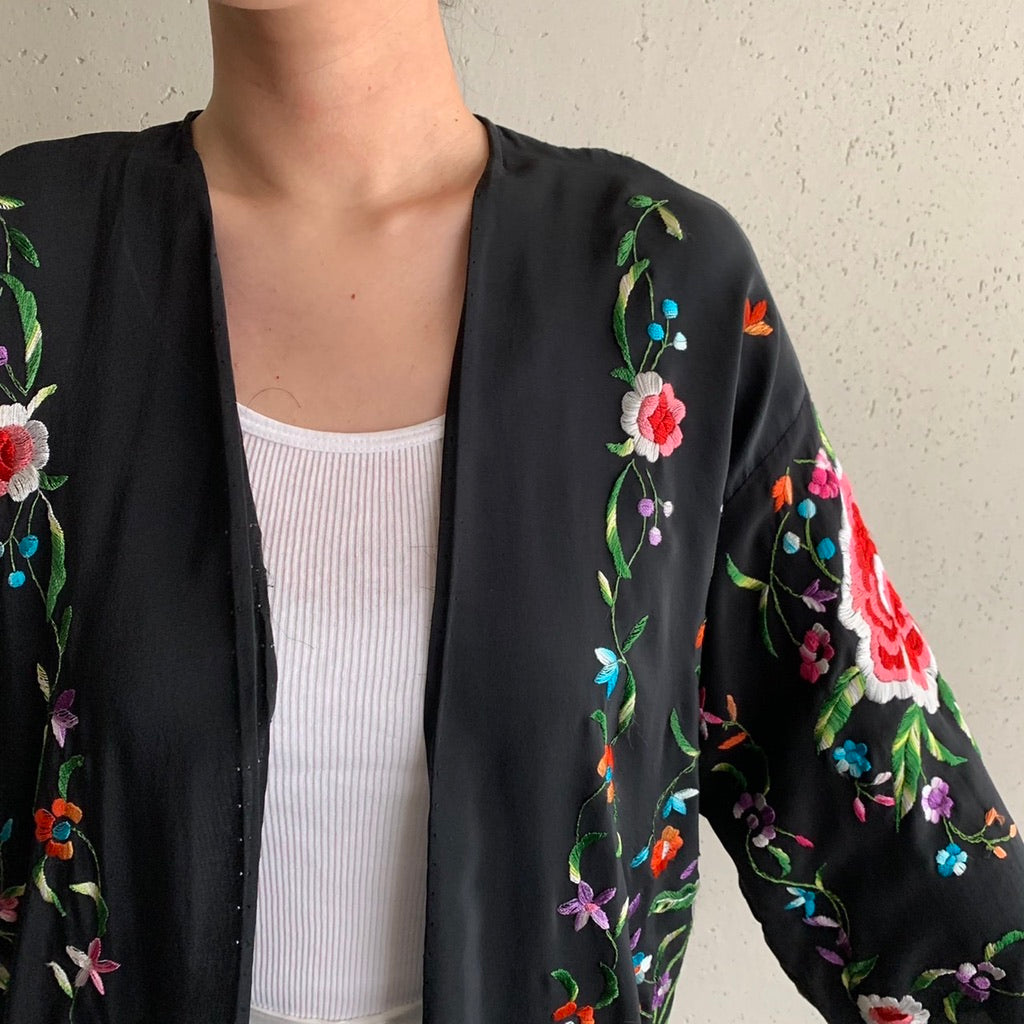 90s Silk Embroidery Robe