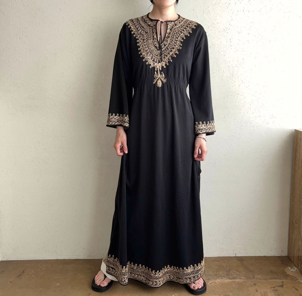70s Embroidery Dress