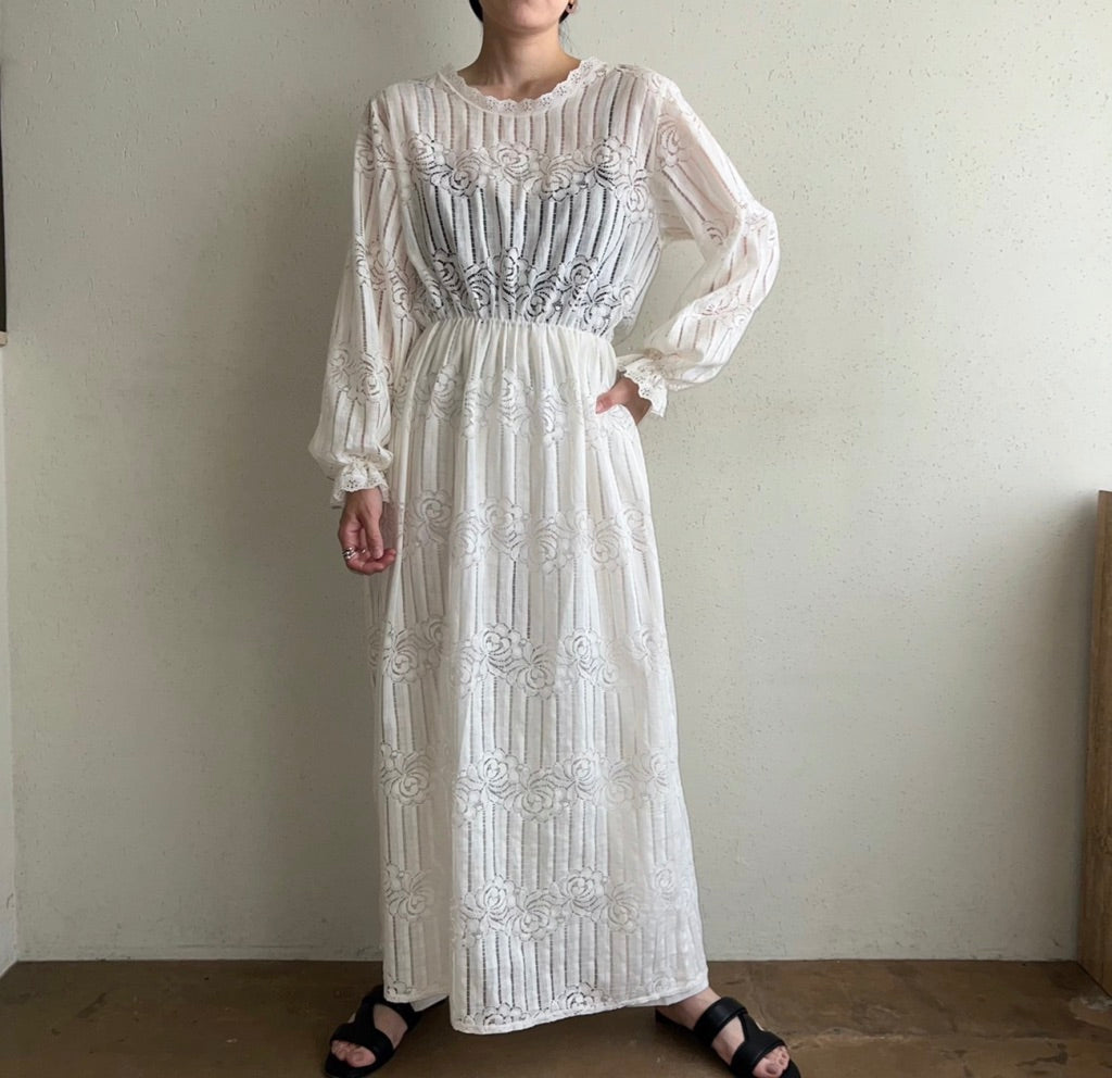 90s Lace Dress