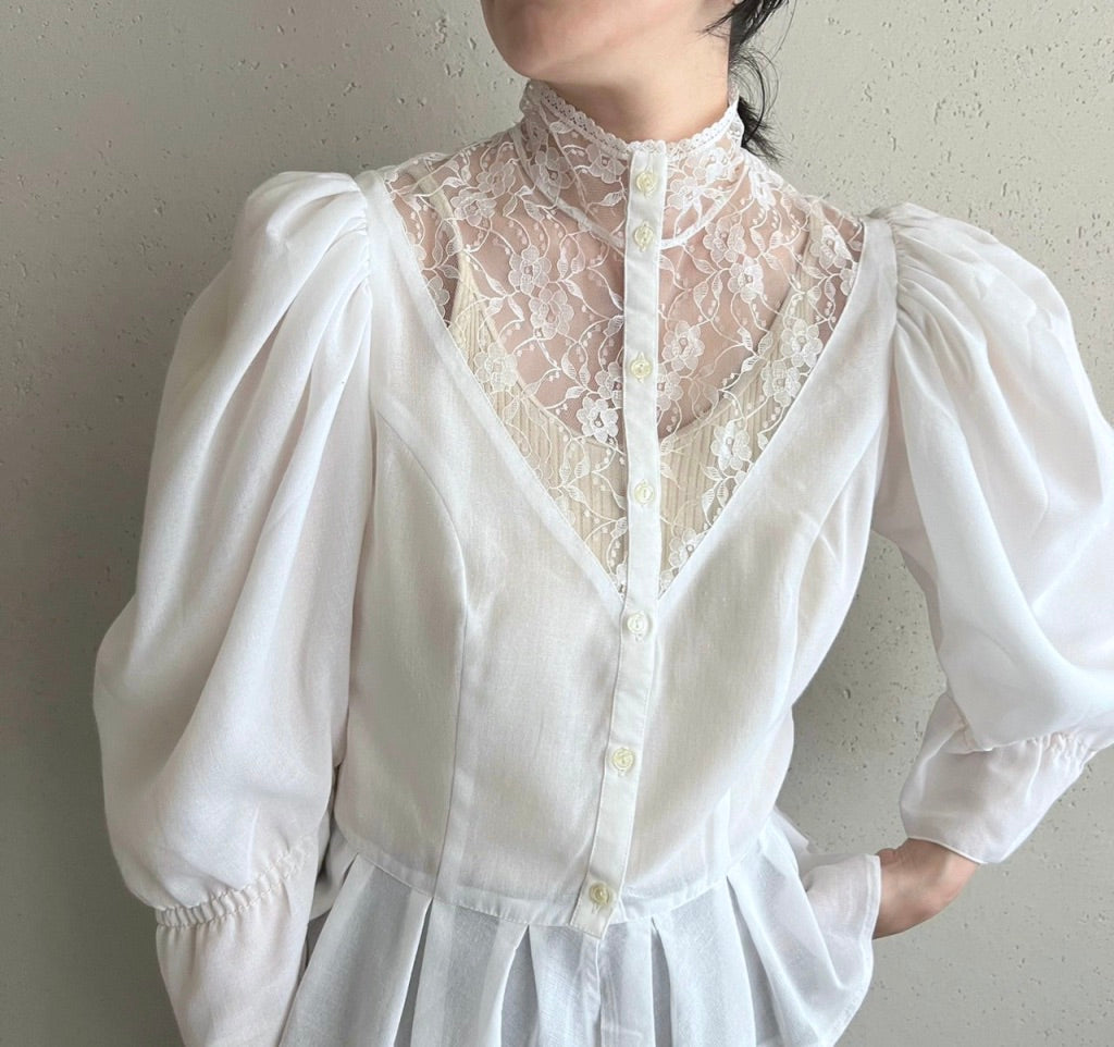 90s EURO Lace Blouse