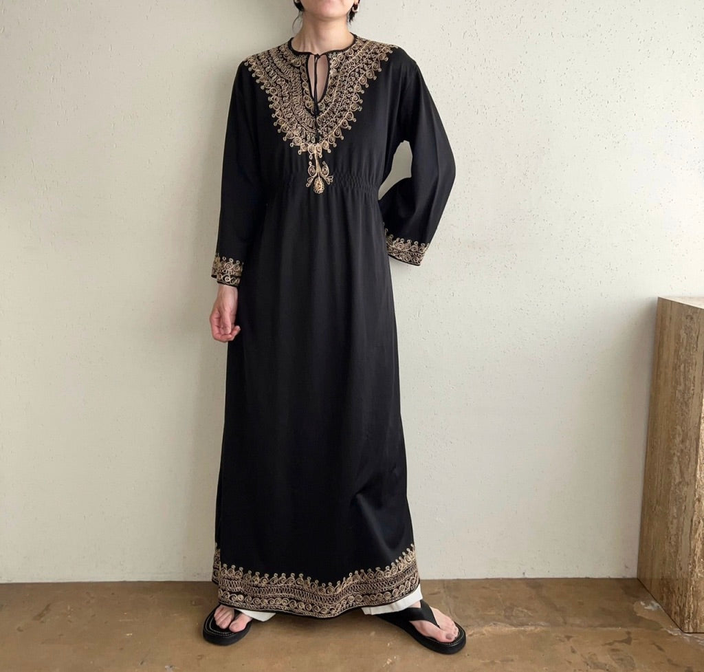 70s Embroidery Dress