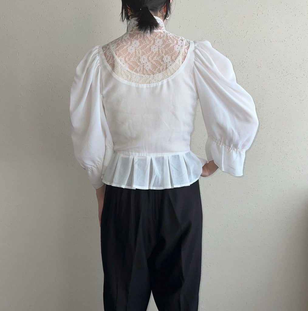 90s EURO Lace Blouse