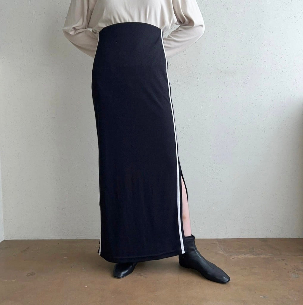 90s Side Line Skirt