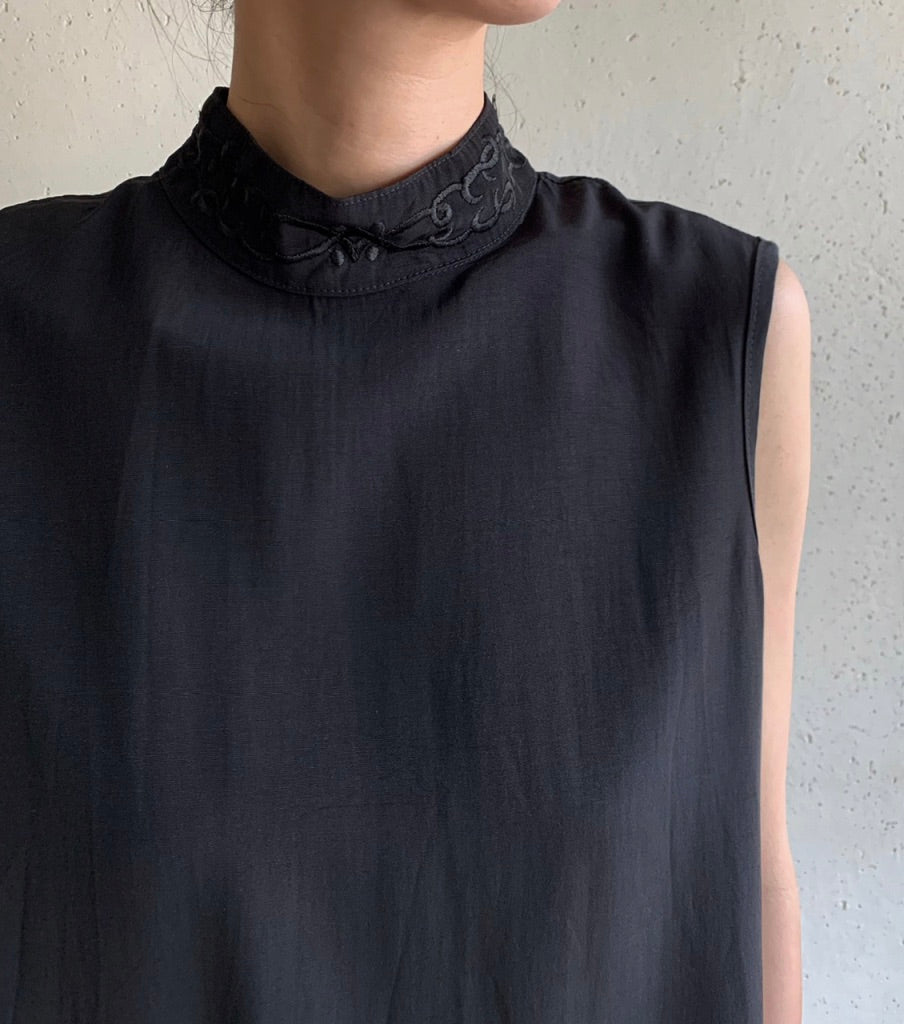 90s Sleeveless Blouse