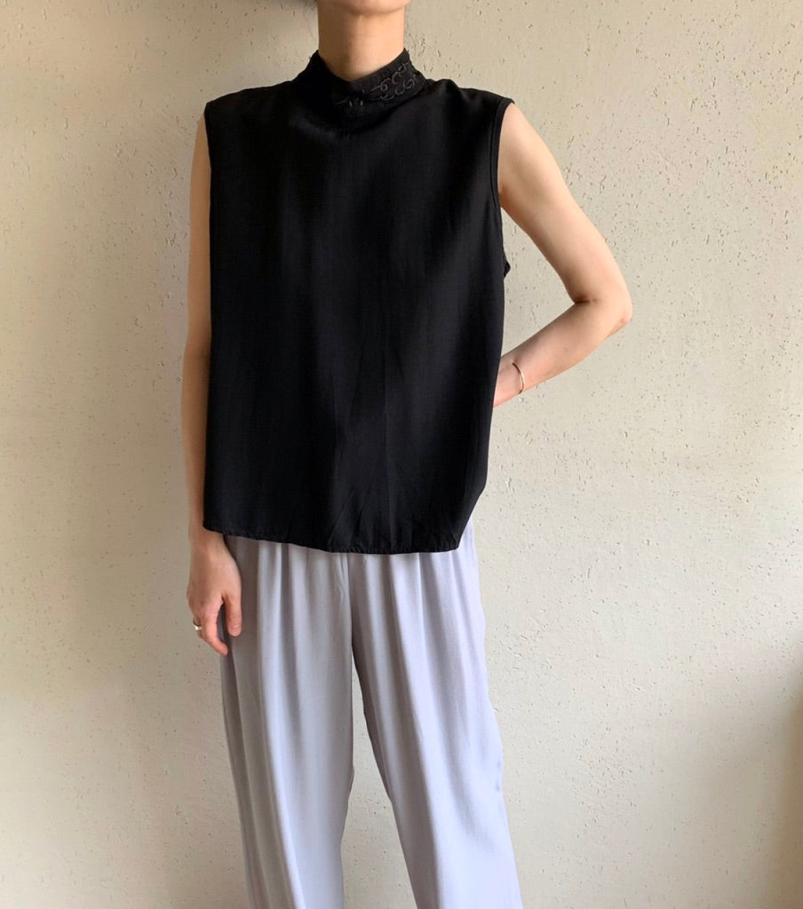 90s Sleeveless Blouse