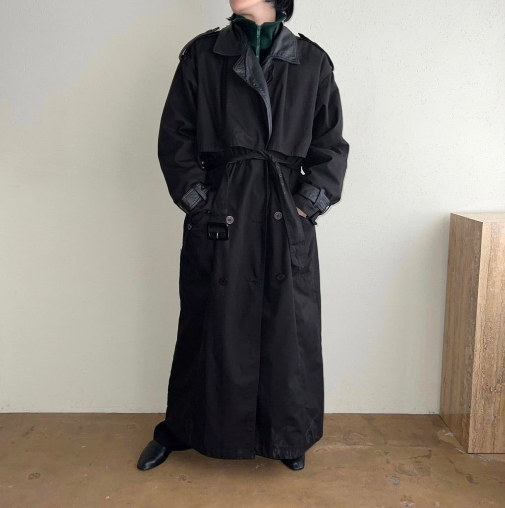 90s Black Design Coat