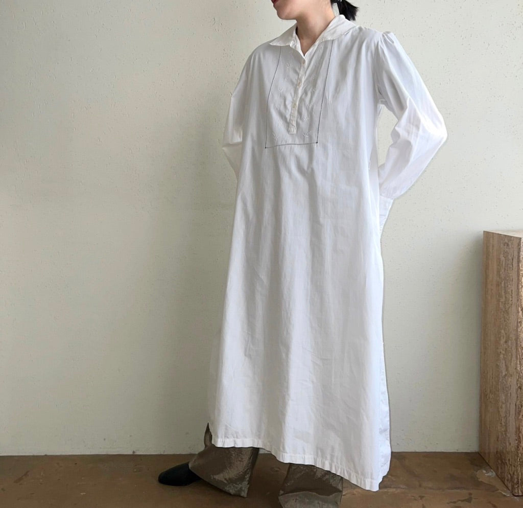 70s Embroidery Shirt Dress