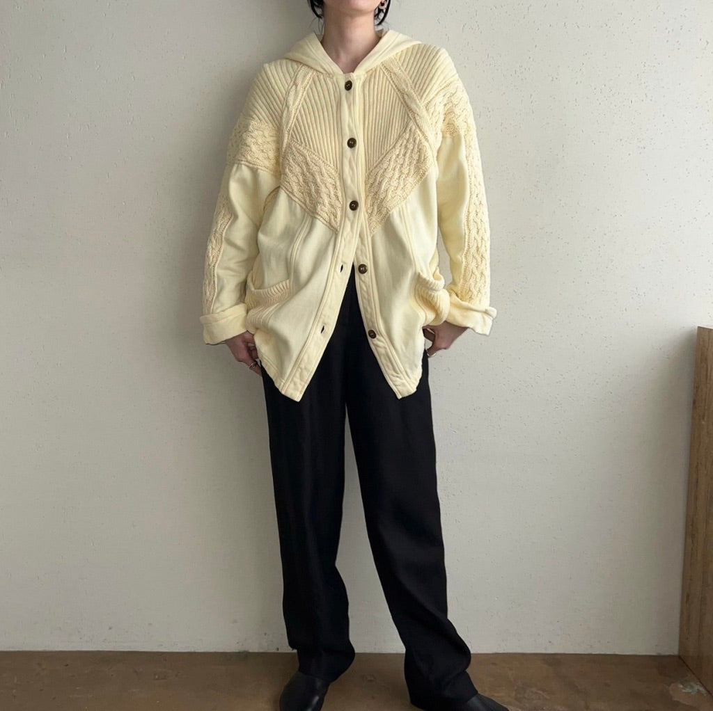 90s Design Hooded Sweater