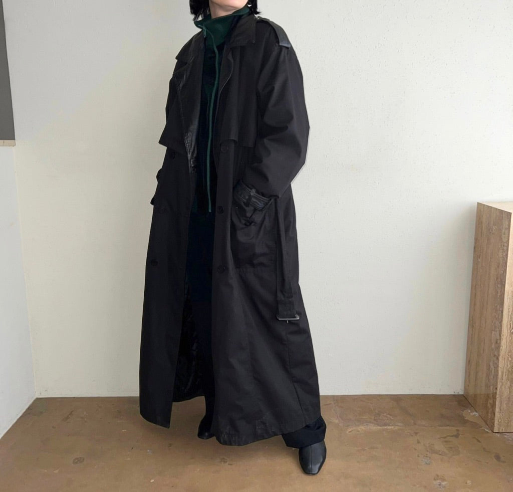 90s Black Design Coat
