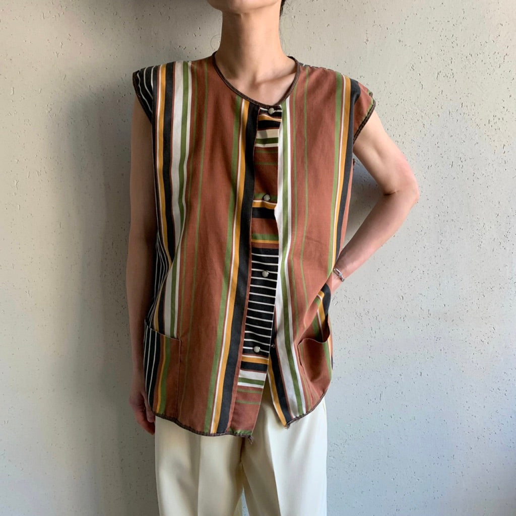70s Pattern Sleeveless Blouse