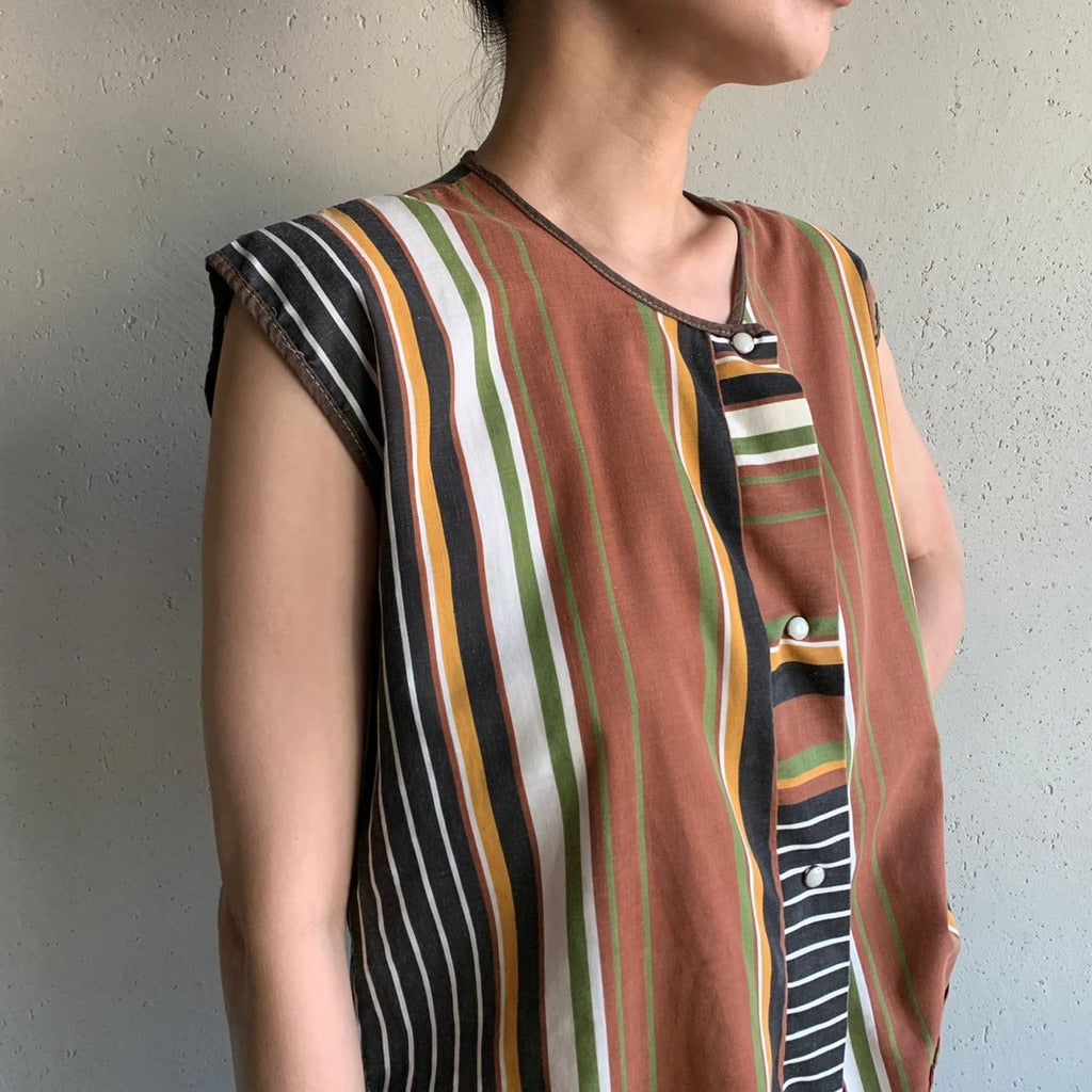 70s Pattern Sleeveless Blouse