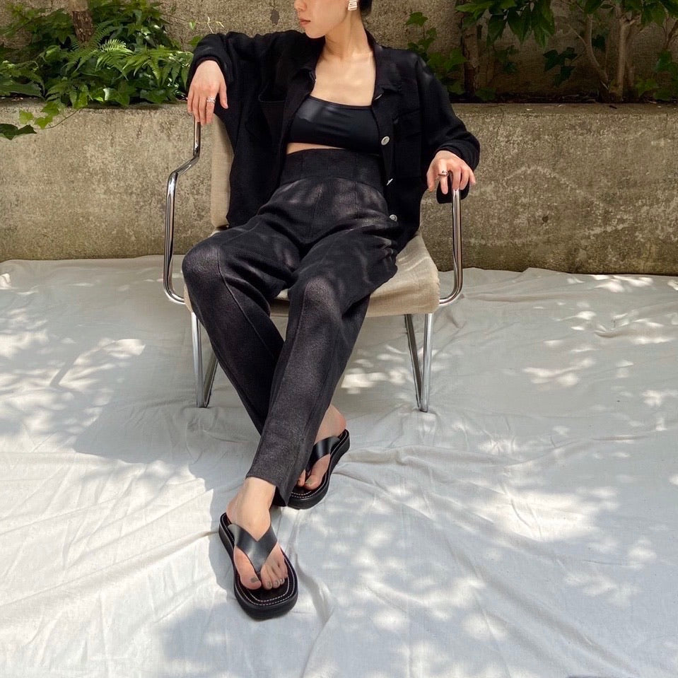 Kraud HIGH-WAIST KNIT PANTS
