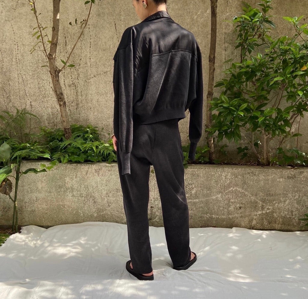 Kraud HIGH-WAIST KNIT PANTS