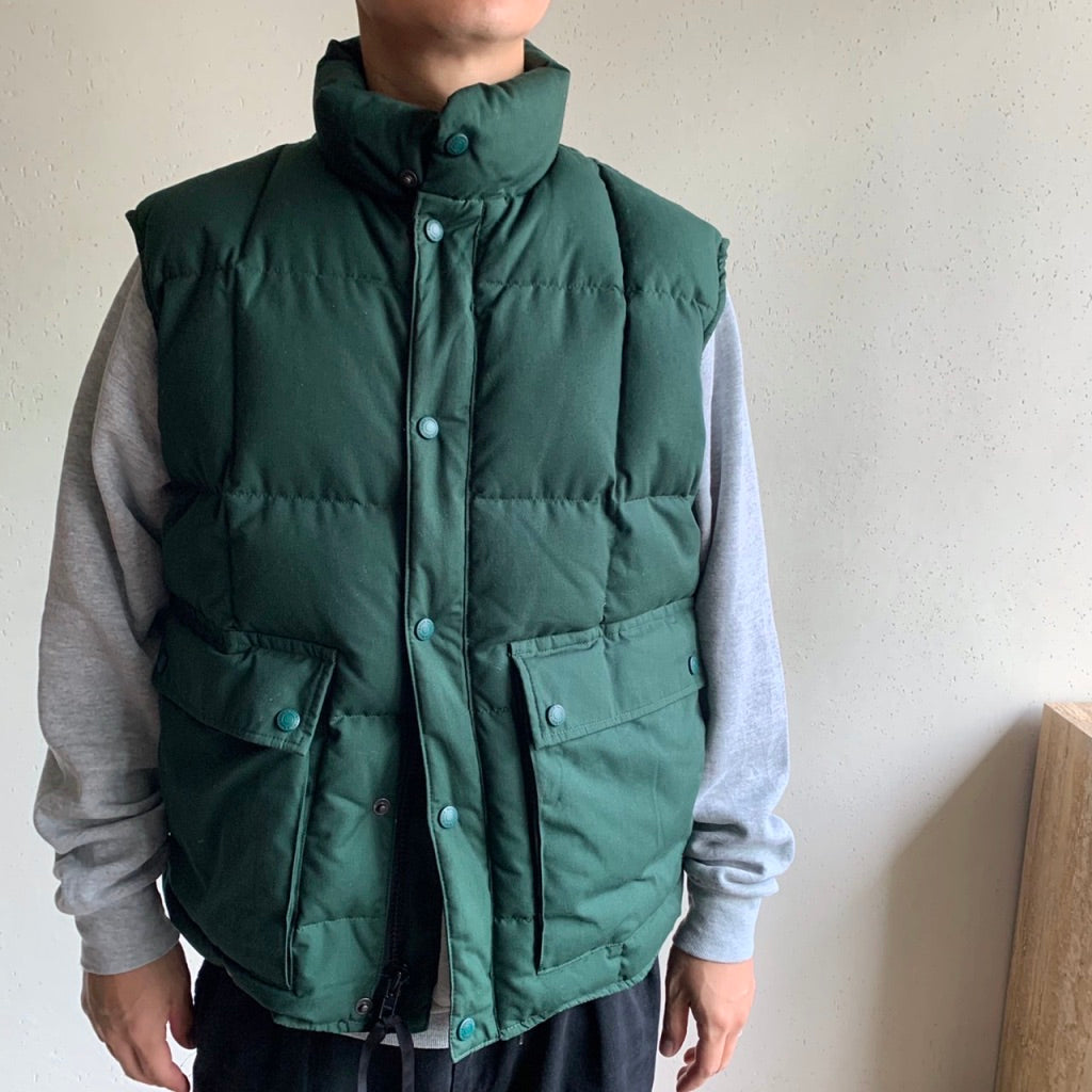 90s "EDDIE BAUER" Down Vest