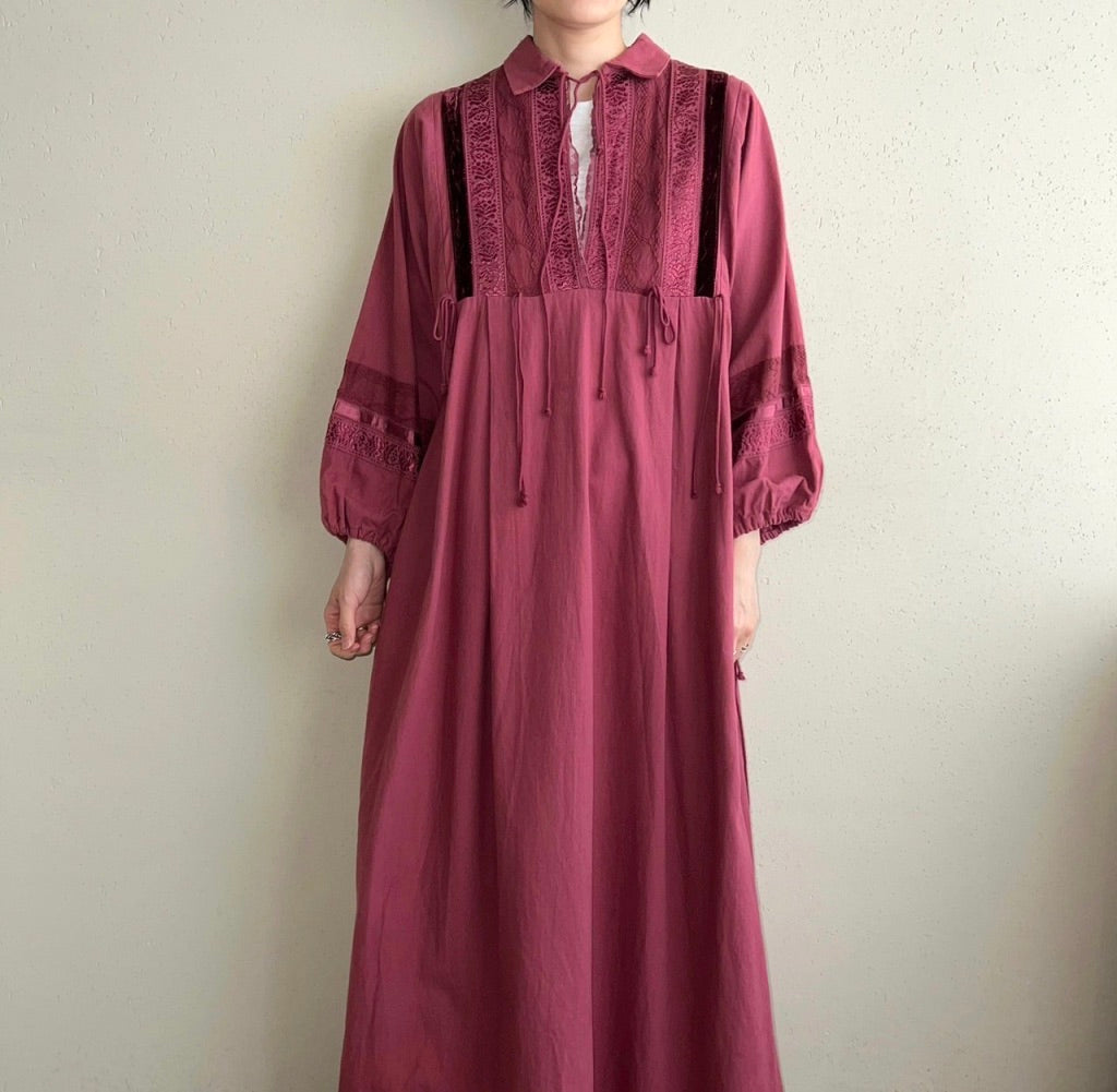 90s Embroidery Dress