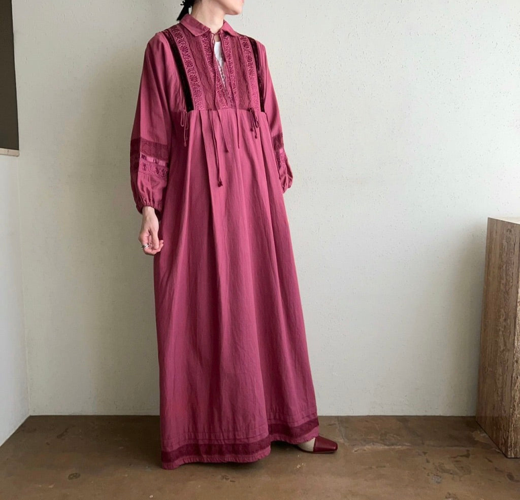 90s Embroidery Dress