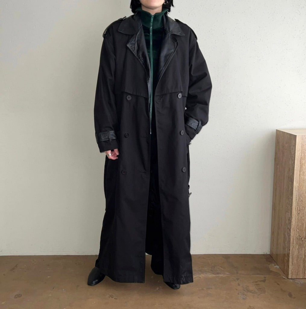 90s Black Design Coat