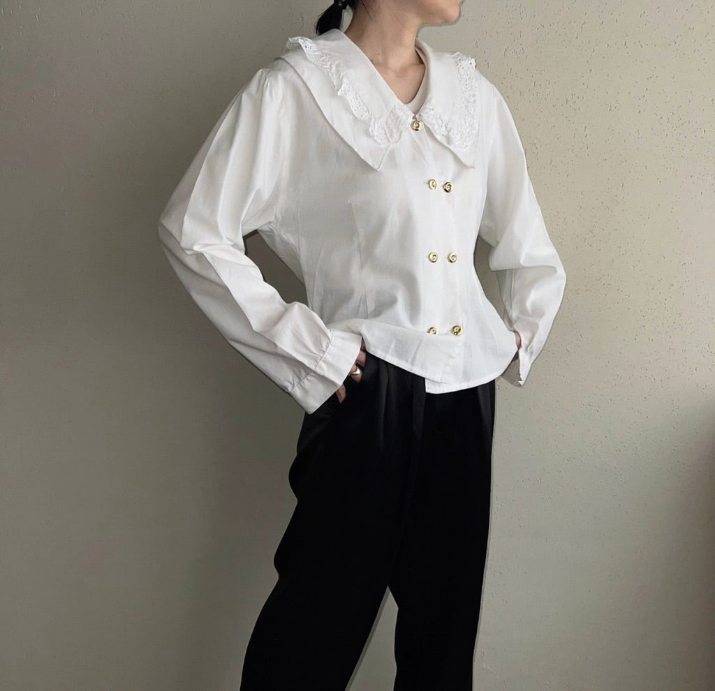 90s Lace Design Blouse