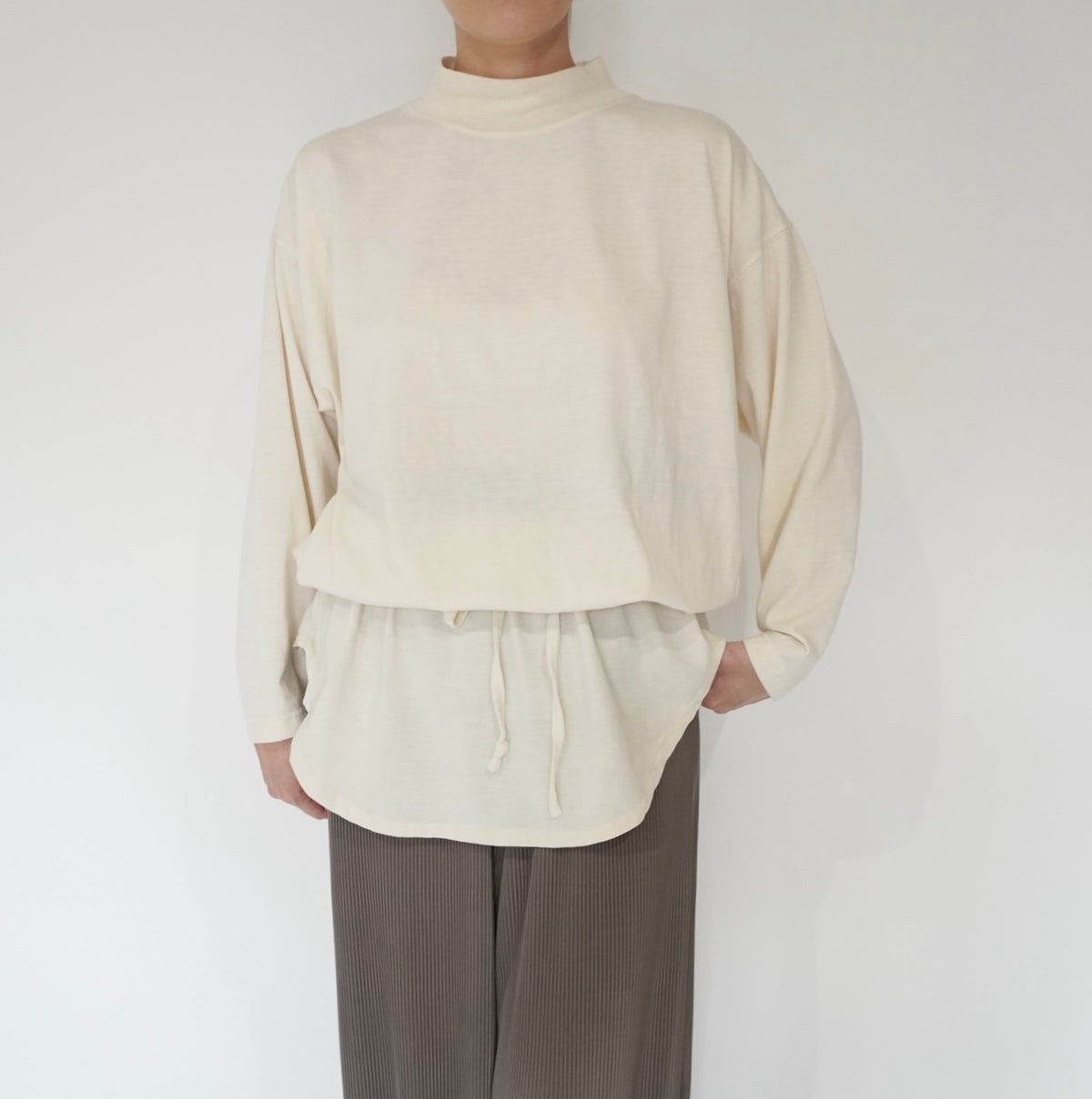 90s Ivory Design Top