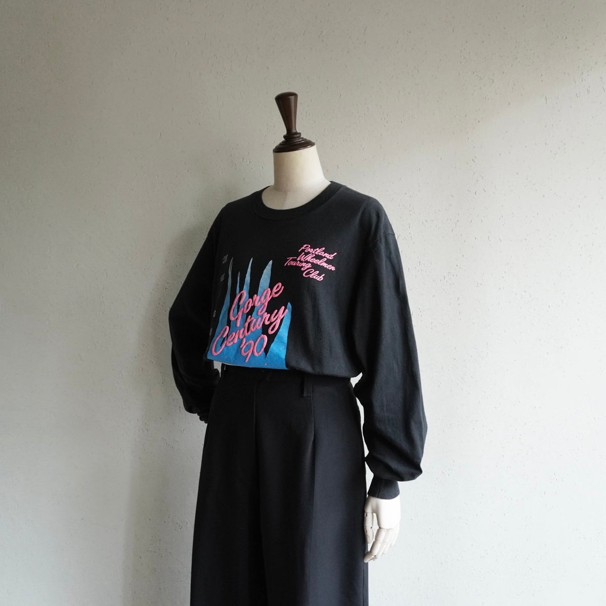 90s Long Sleeves Printed T-shirt Made in USA