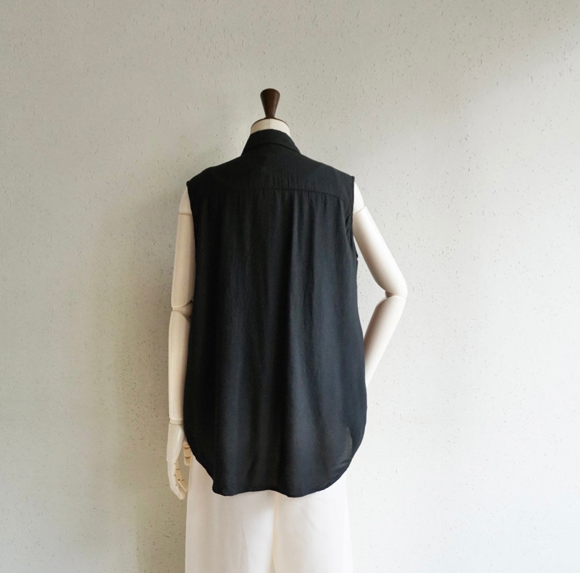 90s Sleeveless Fringe Shirt
