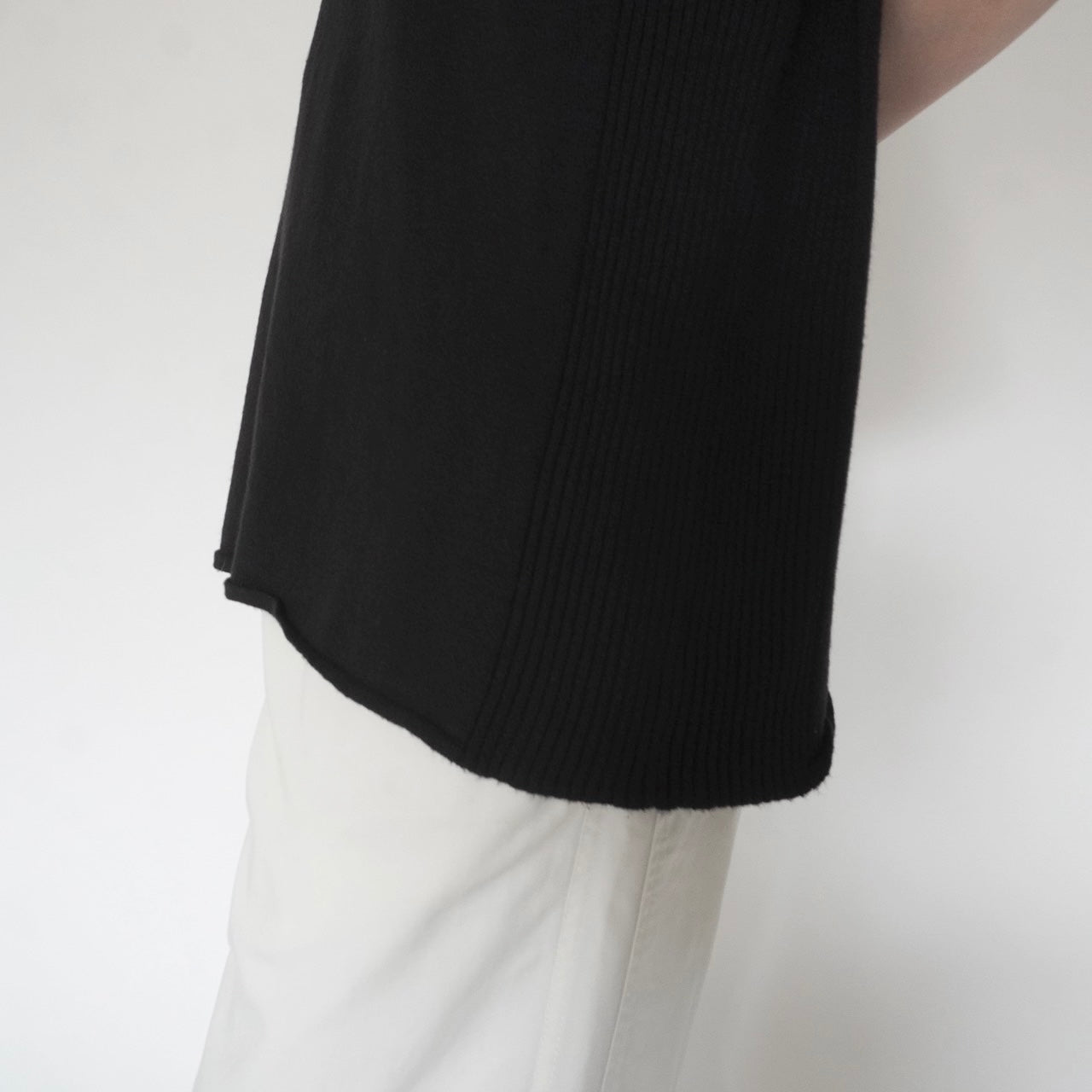 90s  Ribbed Design Top