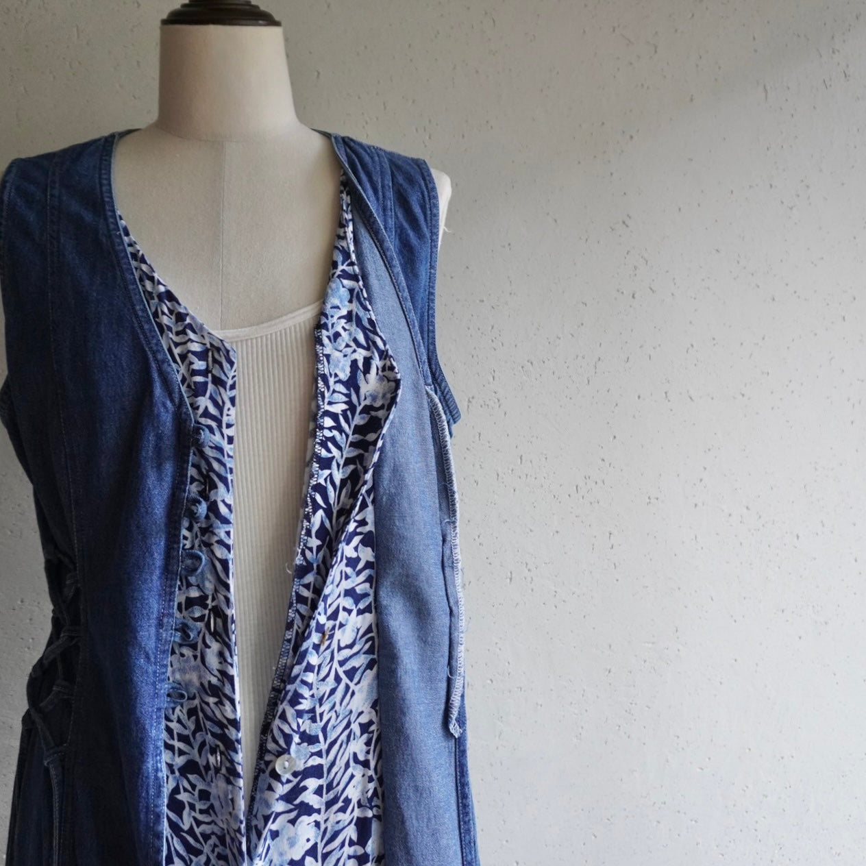 90s Sleeveless Denim Dress