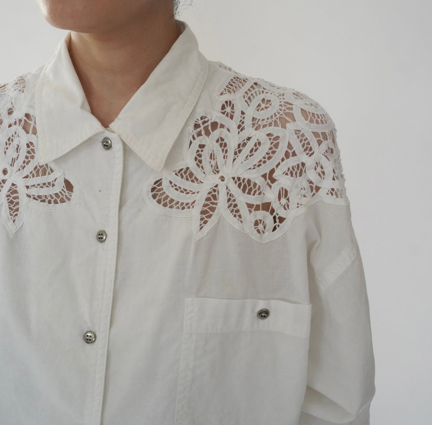 90s Lace Design Shirt