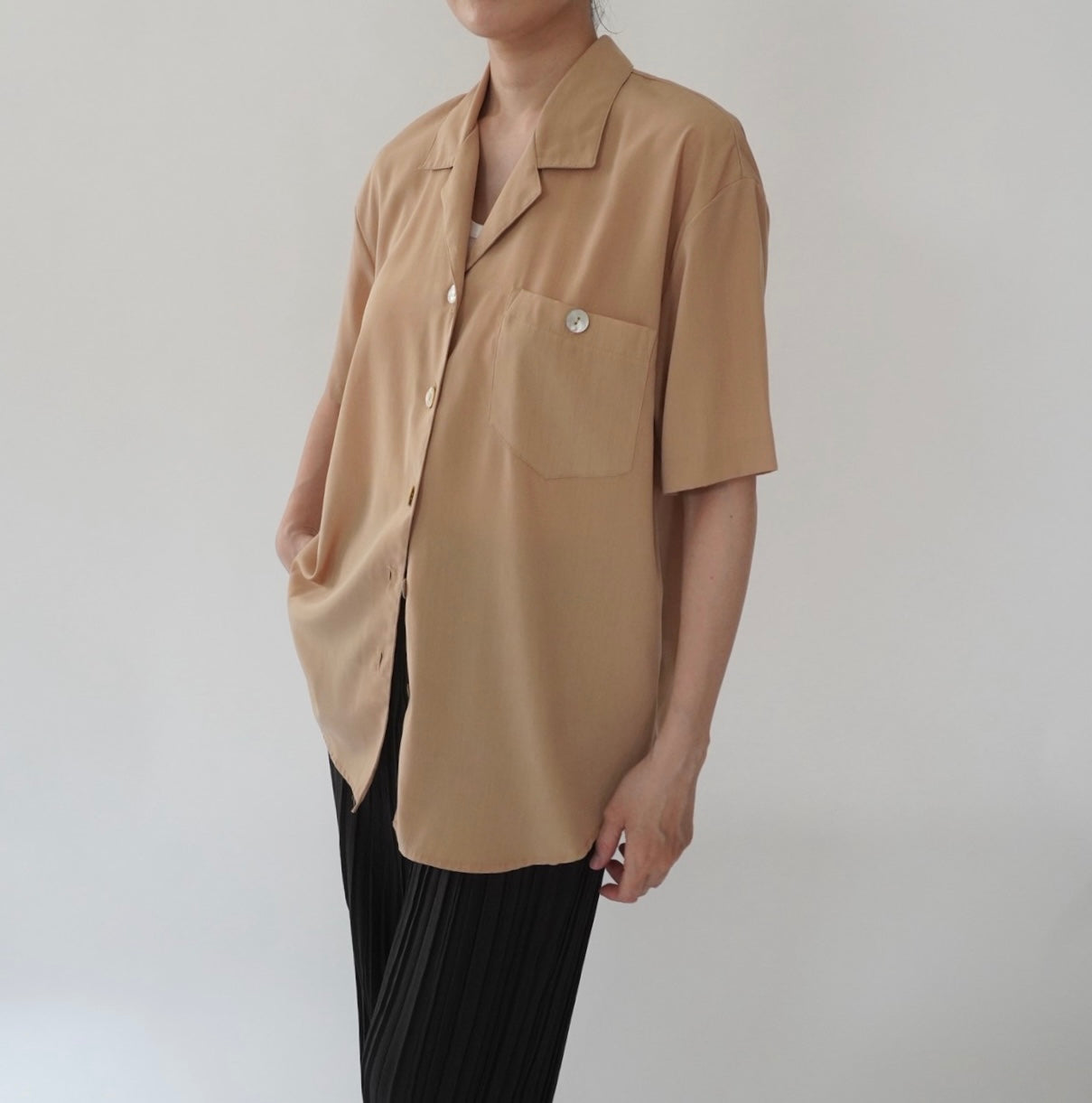90s Beige Shirt