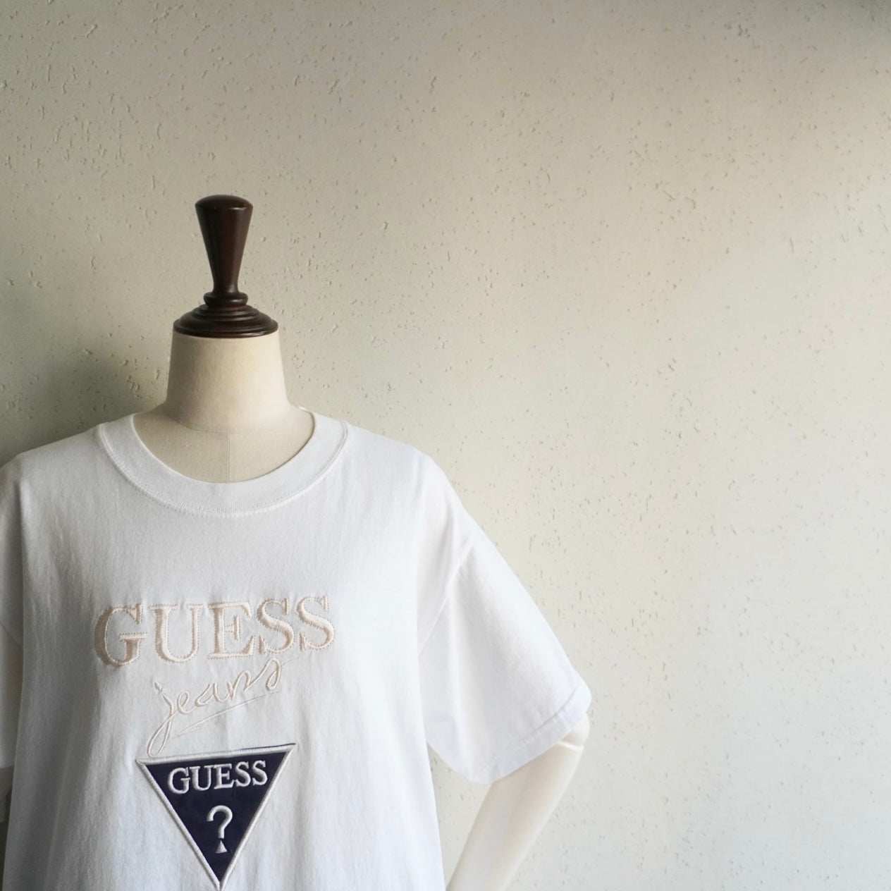 90s "GUESS" Embroidery T-shirt Made in USA