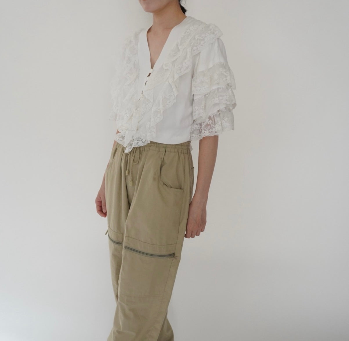 80s Lace Design Blouse