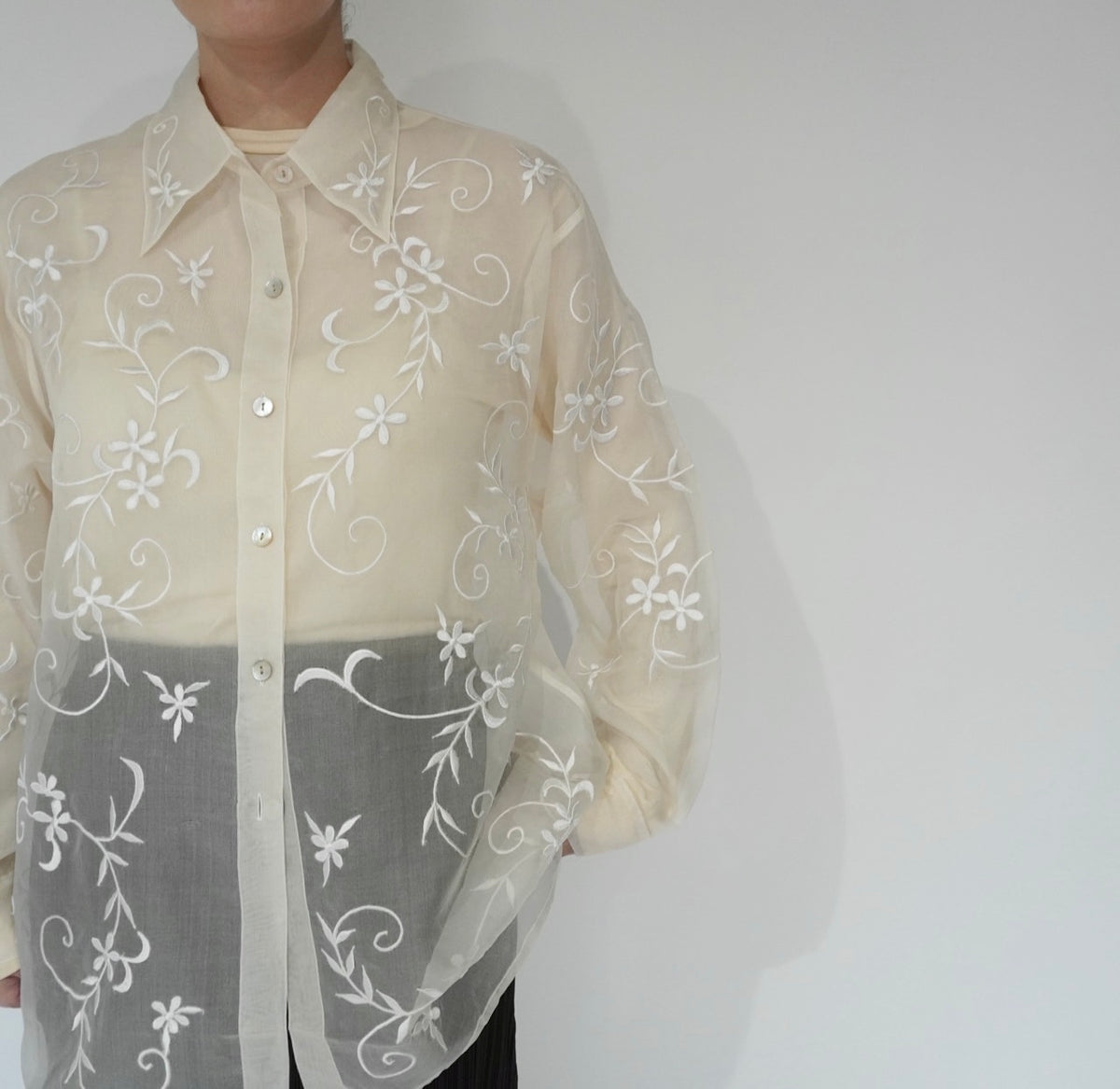90s Embroidery Silk Shirt
