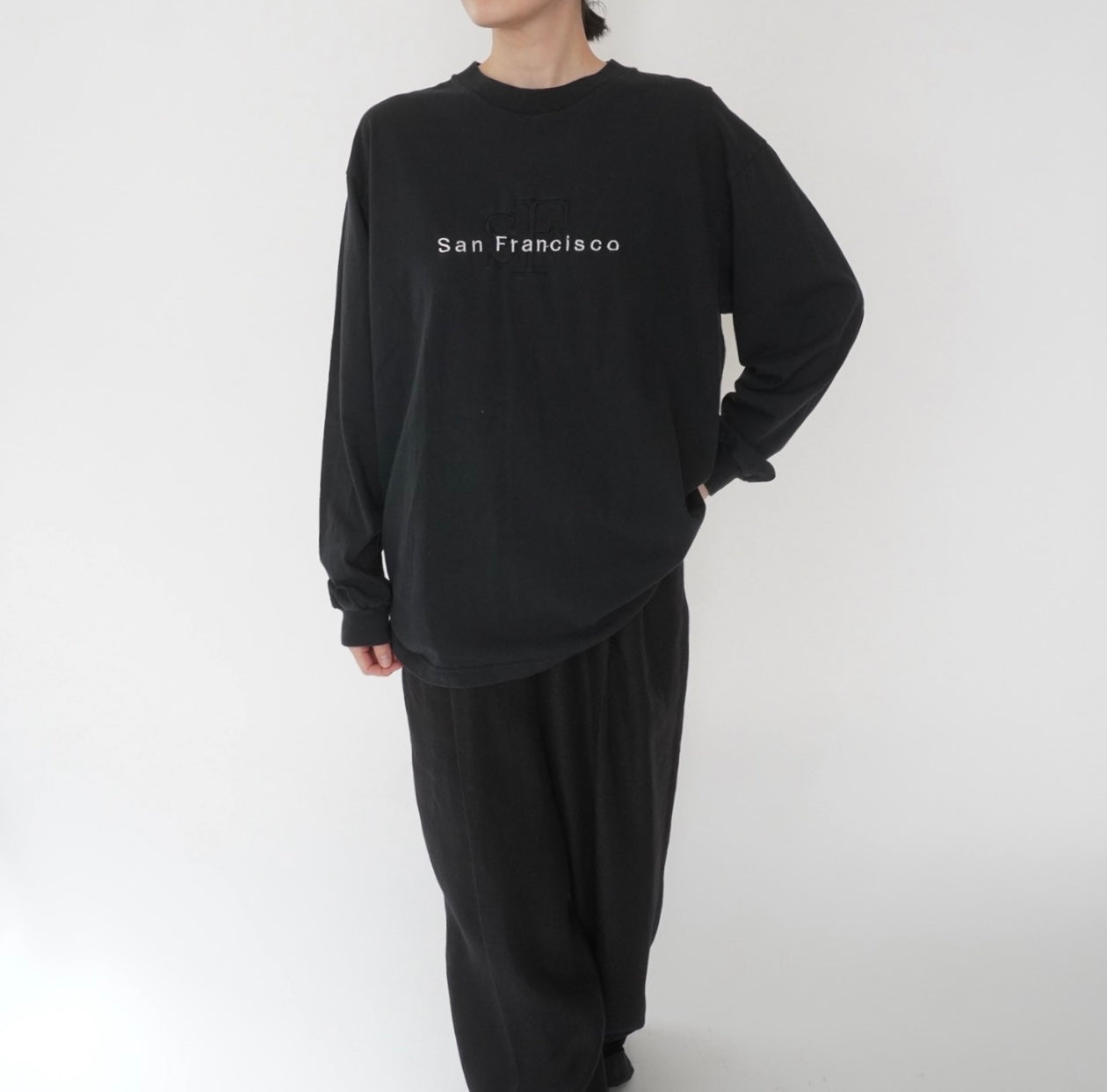 90s Embroidery Long Sleeves T-shirt Made in USA